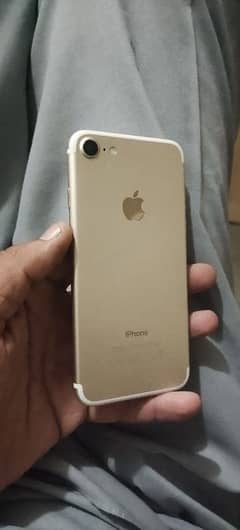 iphone 7 (32gb/ pta approved)