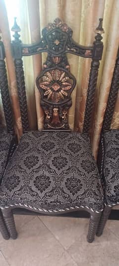 Dining table with 6 chairs