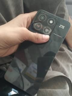 4 64 10/10 condition