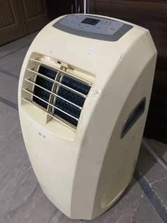 Portable LG AC with staplizer