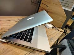 MacBook