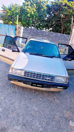 Nissan Sunny 1985