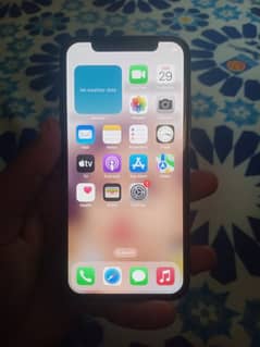 i phone x 64gb R. S. 30000.