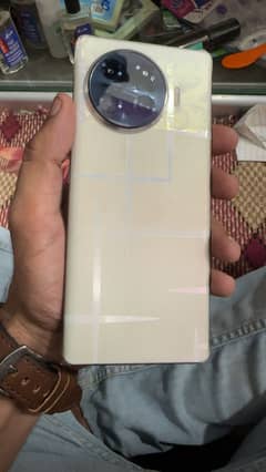 Tecno spark 20 pro plus 8GB 256Gb 10/9 With Box And Charger in wranty