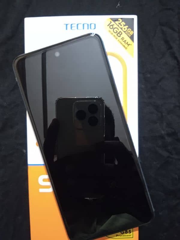 Tecno Spark 20 In Just Like New Condition 3