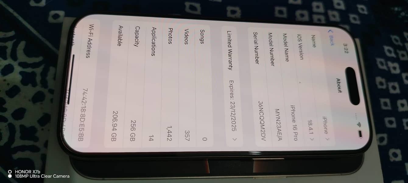 Apple iPhone 16 Pro 1