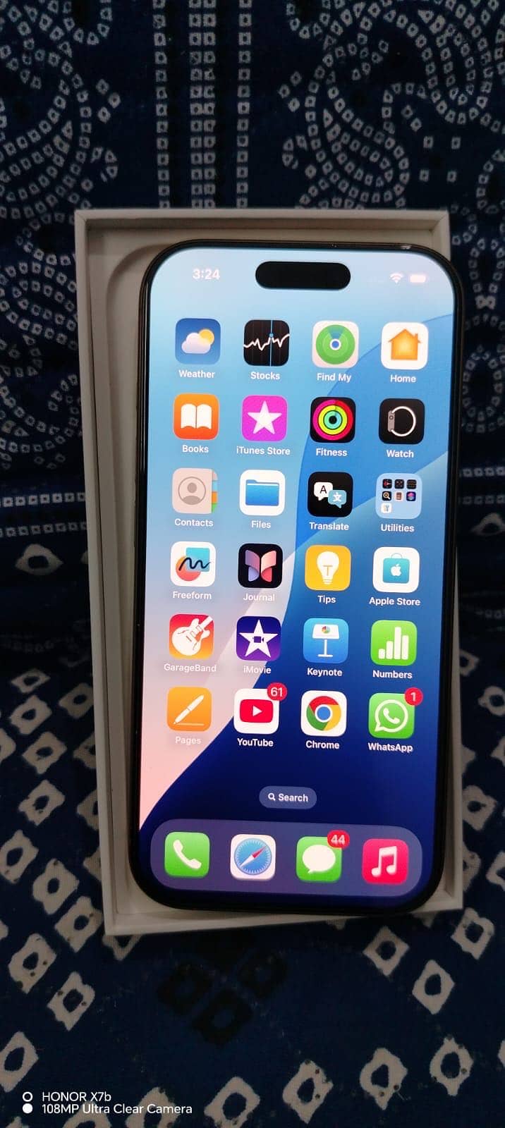 Apple iPhone 16 Pro 7
