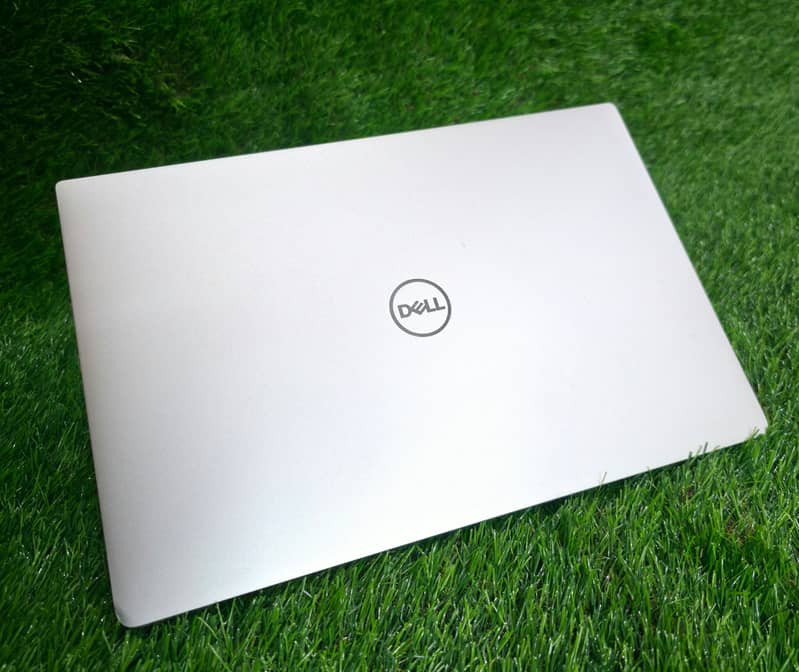 Dell XPS 13 7390  |Intel Core i7-10510u|16GB DDR4 RAM|512GB SSD|13.3" 4