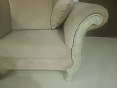 victorian sofa set in mint condition