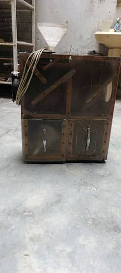 Bird seed cleaning machine