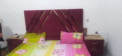 Velvet bed for sale in maroon colour