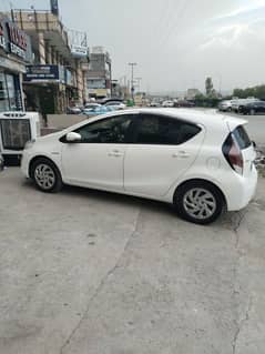 Toyota Aqua 2015