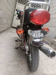 125