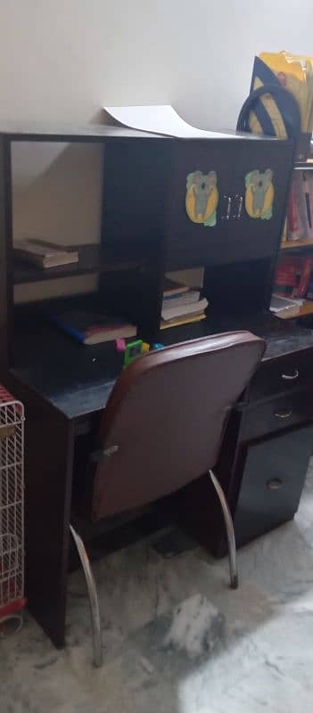 study table with CPU side table+ triangle wooden piece 3