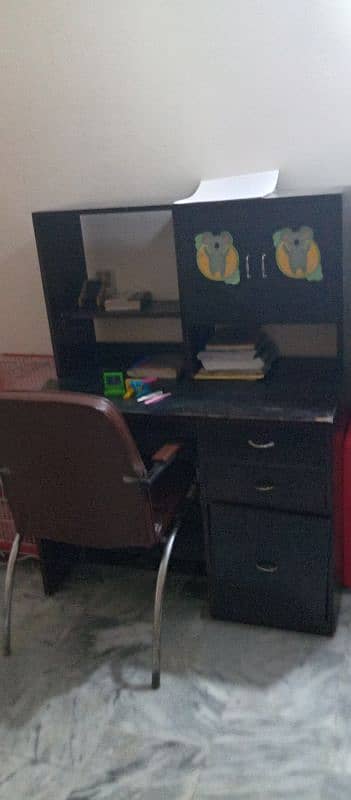 study table with CPU side table+ triangle wooden piece 5