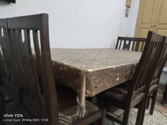 Dining Table with 6 chairs