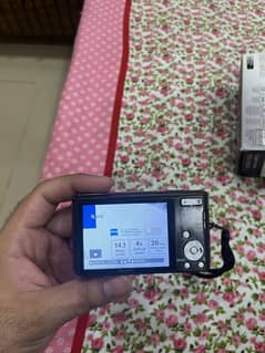 Sony Camera ( Cyber Shot )