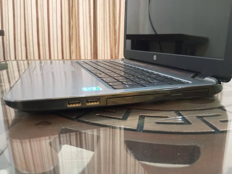 Hp Nvidia Graphics i5 4th Generation 8-256 ssd 3