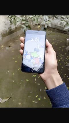 IPHONE 8+