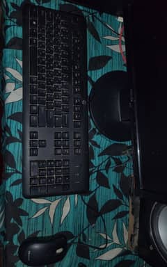HP Desktop PC – Core i5 2nd Gen | For Sale