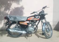 Honda CG125 Model 2022 Karachi Number in Excellent Condition