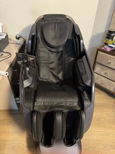 Premium iRest Massage Chair - Almost New!