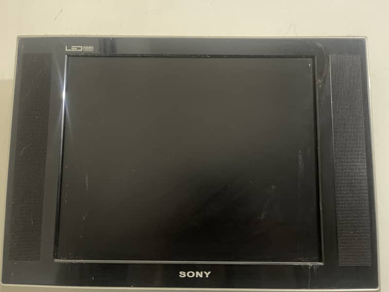 China LCD Proper Working Condition Just Like New 0