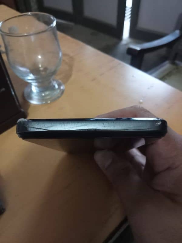 l want Tecno spark 10 c condition 10/10 box no have only with charger 2
