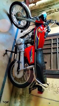 Honda 125 Rawalpindi Golden num pack enjen total jenion new condition.