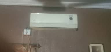 Gree Split AC