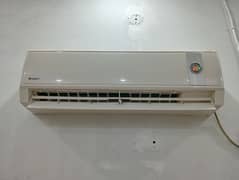 Urgent Sale Gree AC 1.5 ton Non Inverter.