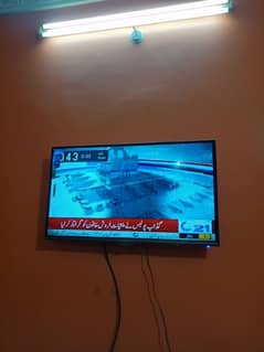 smart LCD good condition