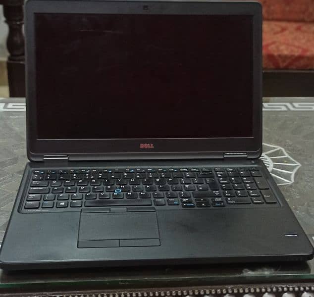 Dell Latitude E5550 full size i5 5th generation 2GBgraphiccard inbuilt 1