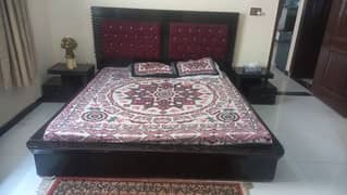 bed set with almari