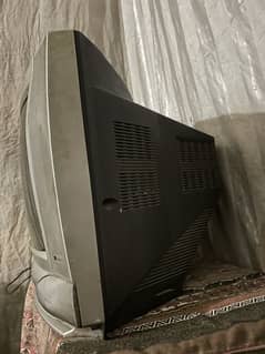 Lg big size tv high sound quality bht Acha graphics hain 03190584337