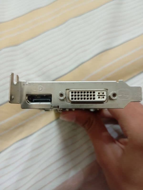 Nvidia GeForce GT 730 2gb Graphics Card 64 bit Ddr3 2