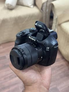 Sony Alpha ILCE -3000