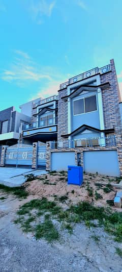 10 Marla Brand New House Available For Sale