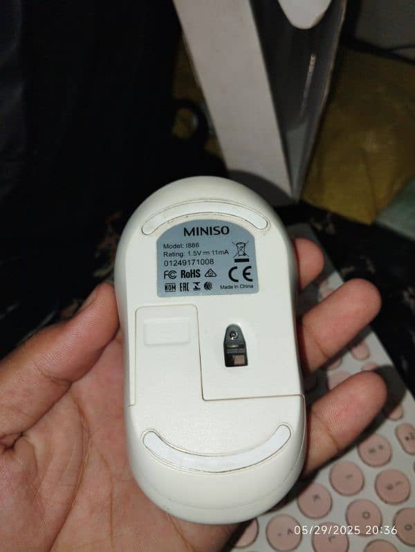 wireless keyboard & mouse 18