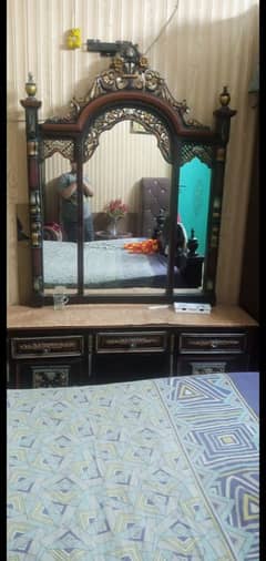 bad dressing sit table