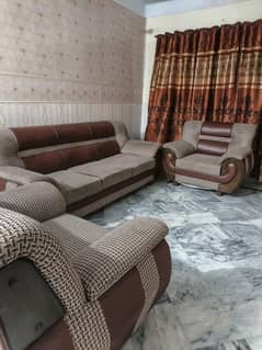 5 Seater sofa Condition 9/10