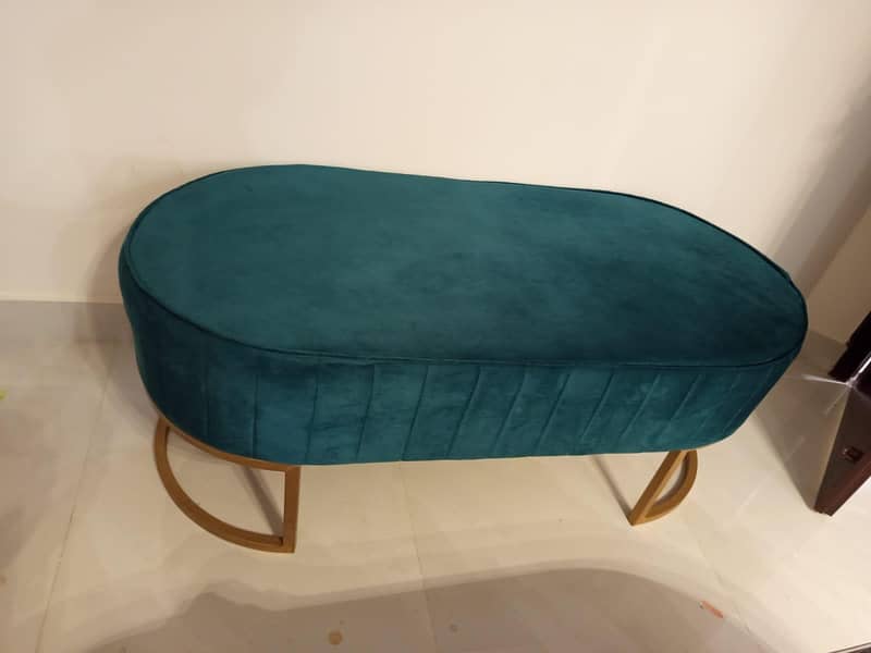 L shape sofa with table and tapai 9