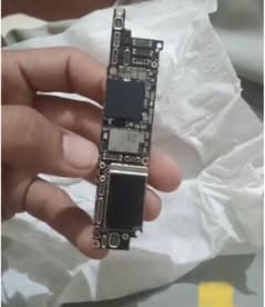 iphone xr board