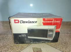 Microwave Oven . Just Like New