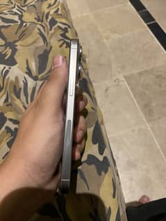I phone 15 pro max jv