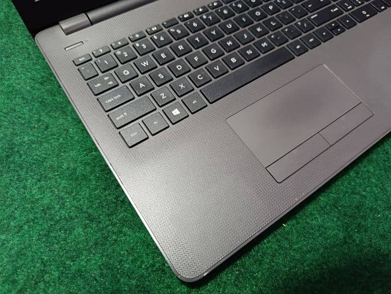 HP 15.6" Slim Core i5 7th Gen 8GB 256GB SSD 8 Hours Battery A+ 2
