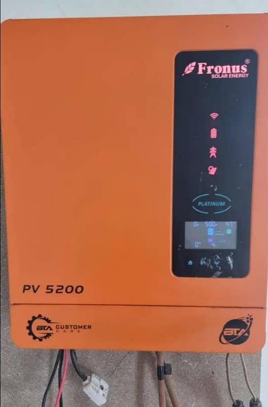 Fronus PV5200 solar inverter with box in lush condition 0
