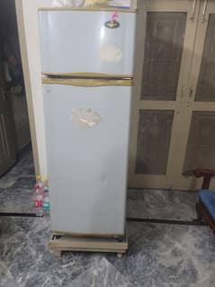 Dawlance fridge for sale