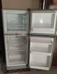 dawlance fridge A grade condition for sale