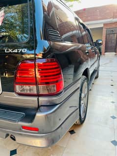 Land cruiser Lexus 2003/2005 4.7 petrol top of the variant